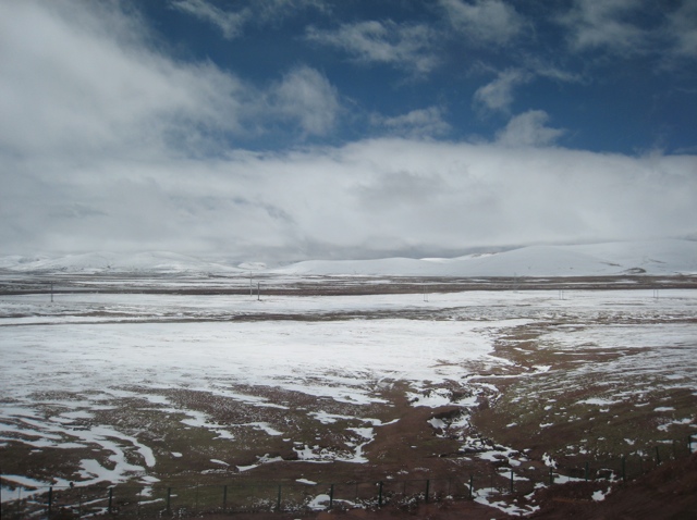 train from Xining to Lhasa