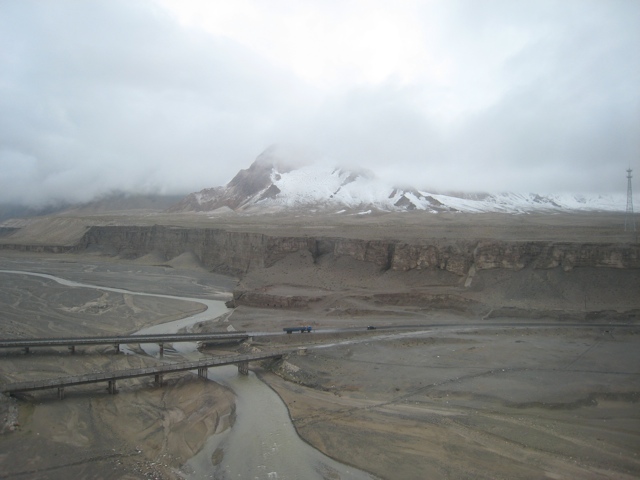 train from Xining to Lhasa