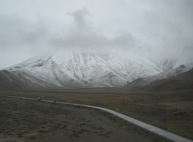 train from Xining to Lhasa